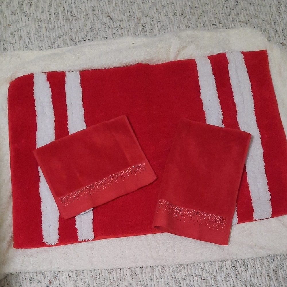 Red and White Bath Towels